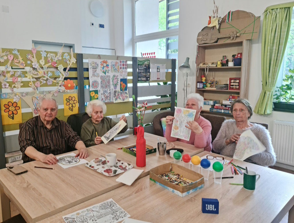 Liget Idősek Klubja – foglalkoztatási tevékenységek hír nézőképe - kis méret