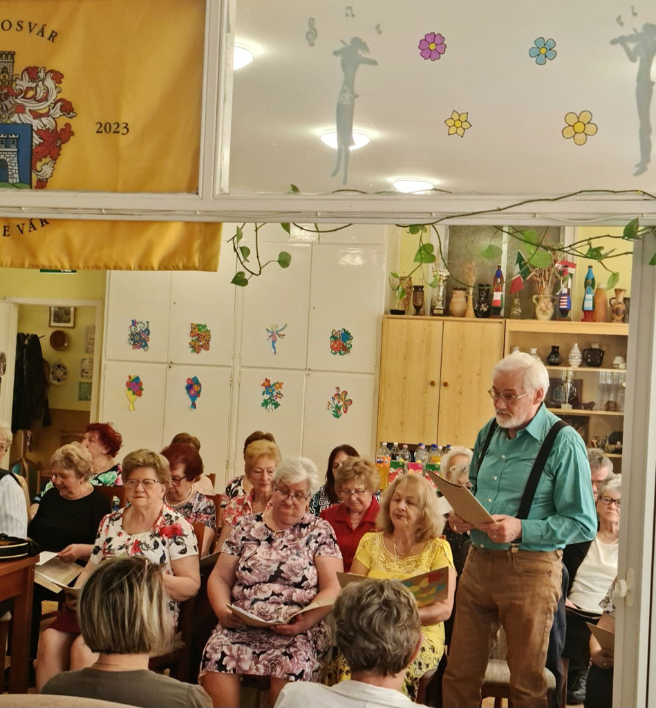 Petőfi Utcai Idősek Klubja – Tavaszi zsongás rendezvény hír nézőképe - kis méret