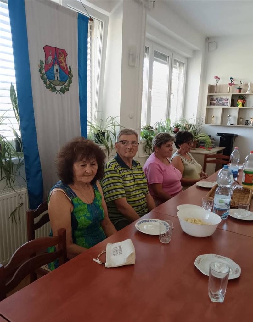 Közösségi programok a Sántosi Idősek Klubjában
