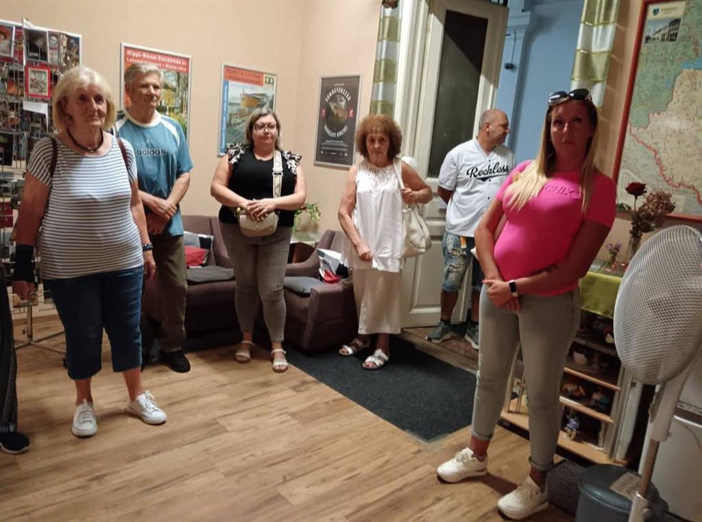 Múzeumlátogatás a Sántosi Idősek Klubjával