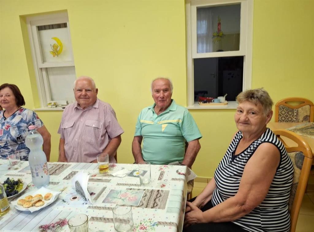 Búcsú a Toponári Idősek Klubjában