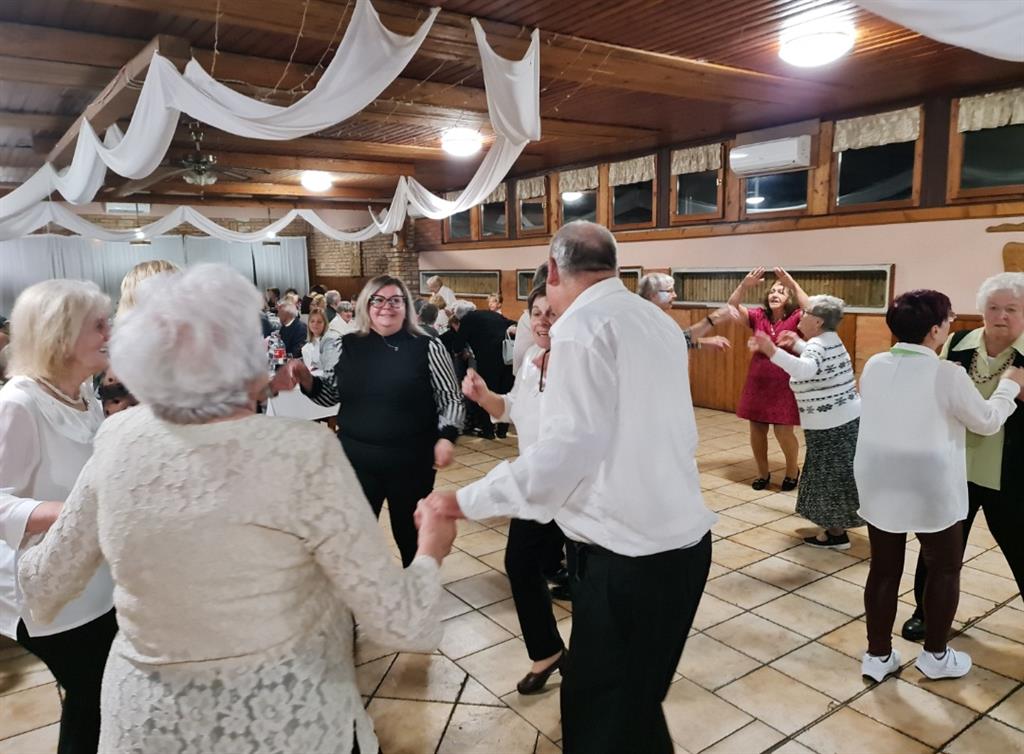 Ünnepélyes keretek között zárult az Idősek Hónapja
