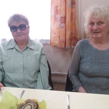 Vendégségben A klubtagokat, és a meghívottakat az egyesület meg is vendégeli, frissítővel és harapnivalóval.