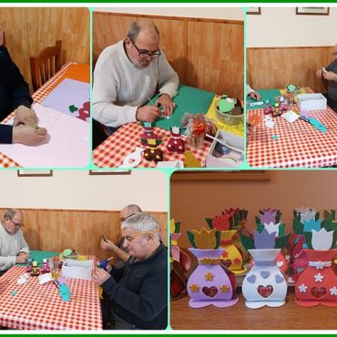 Nőnapi köszöntés a Szigetvári utcai klubban - 2025